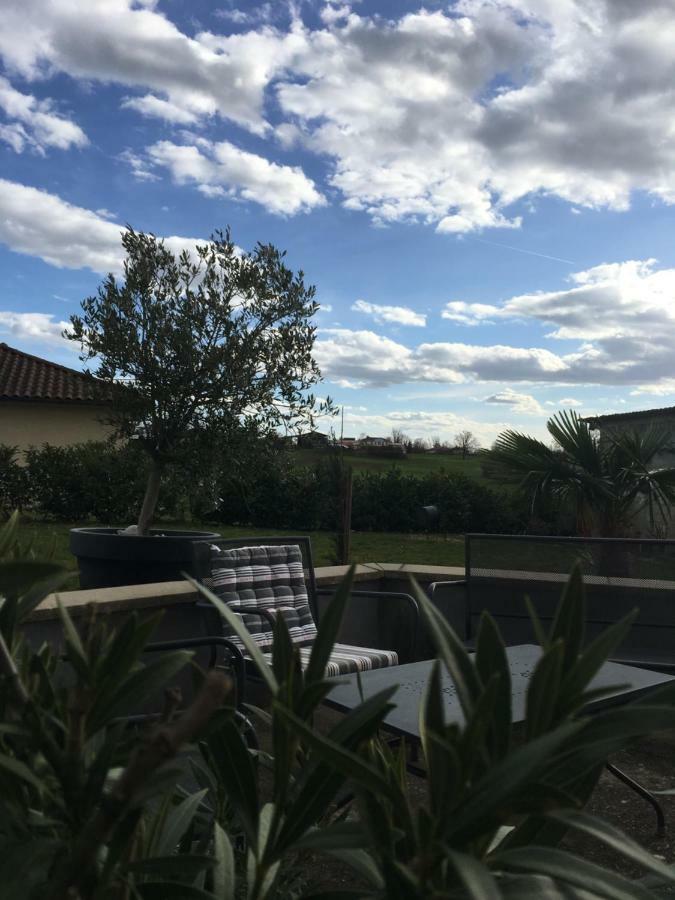 Gite Les Combes Terrasse 01340 Etrez Bresse Vallons Εξωτερικό φωτογραφία